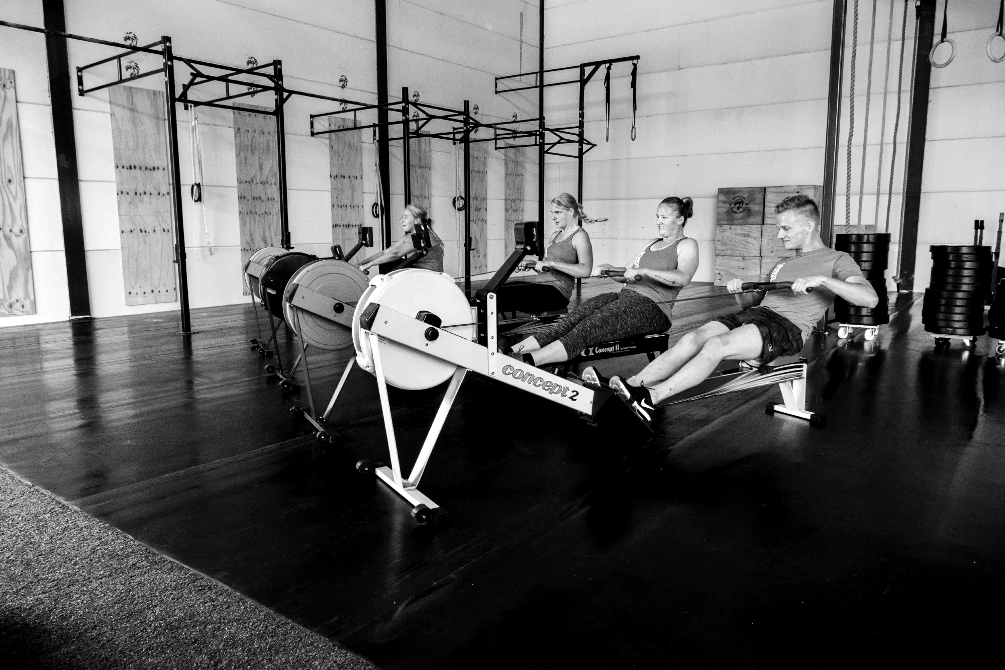 Leden tijdens een groepstraining bij Gymbox Ongetemd in Winkel